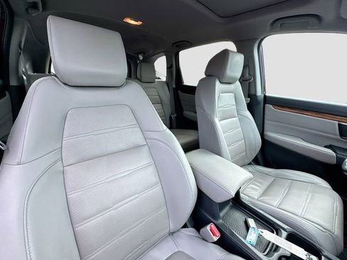 Used 2017 Honda CR-V Touring image 29