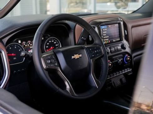 Used 2022 Chevrolet Silverado 3500 High Country AWD/4WD image 23