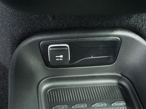 New 2026 Chrysler Voyager LX image 48