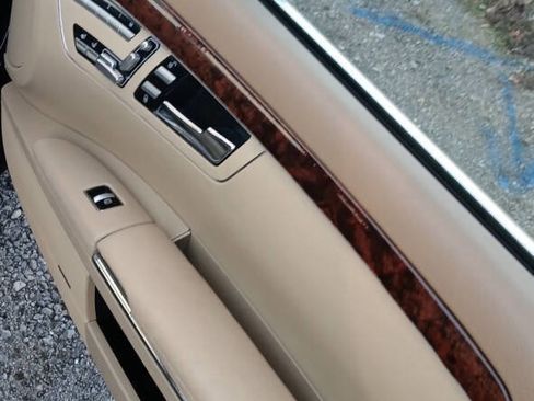 Used 2010 Mercedes-Benz S 550 S 550 4MATIC AWD 4dr Sedan image 12