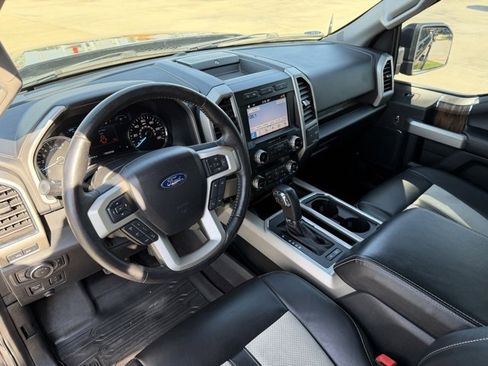Used 2019 Ford F150 Lariat w/ Equipment Group 502A Luxury image 12