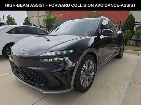 Used 2025 Genesis GV60 RWD image 4