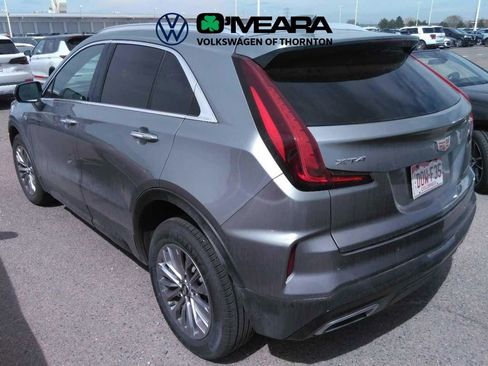 Used 2025 Cadillac XT4 Premium Luxury image 3
