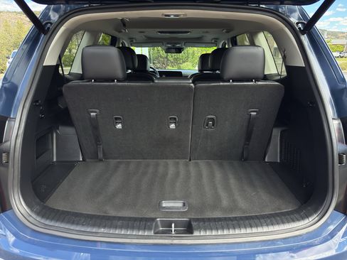 Used 2025 Kia Telluride S AWD/4WD image 11