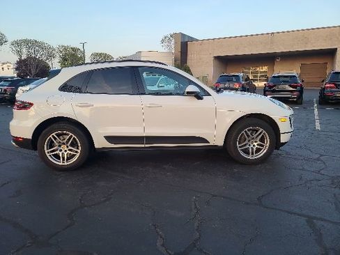 Used 2018 Porsche Macan AWD/4WD image 5