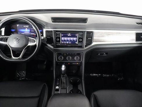 Used 2022 Volkswagen Atlas Cross Sport SE FWD image 8
