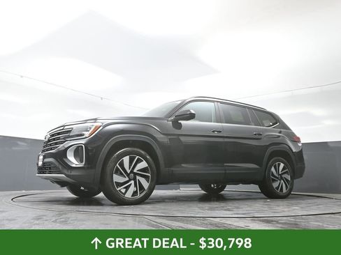 Used 2025 Volkswagen Atlas SE image 56