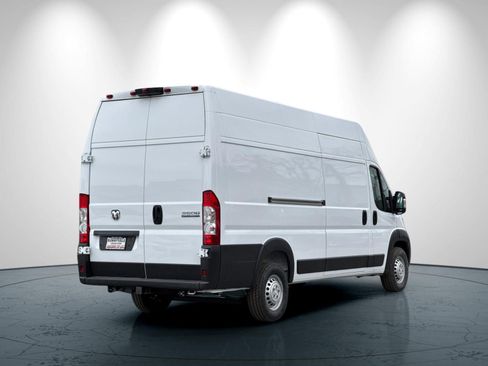 New 2026 RAM ProMaster 3500 w/ Advanced Safety Group FWD image 4