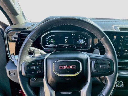 Used 2023 GMC Sierra 1500 SLT AWD/4WD image 14