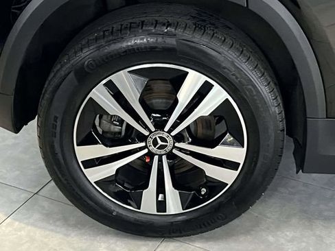 Certified 2024 Mercedes-Benz GLA 250 4MATIC image 7