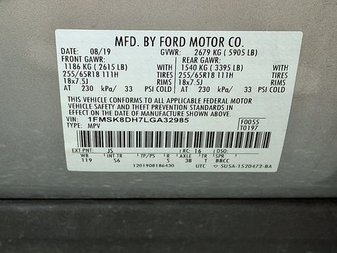Used 2020 Ford Explorer XLT w/ Equipment Group 202A AWD/4WD image 27