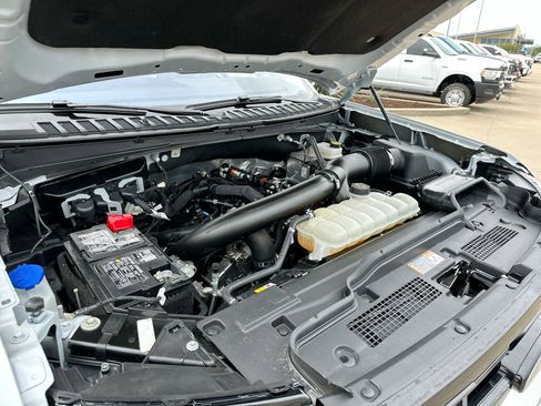 Used 2025 Ford Expedition Platinum AWD/4WD image 29