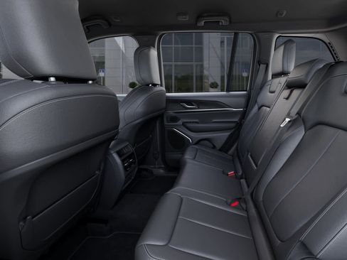 New 2026 Jeep Grand Cherokee Limited image 23