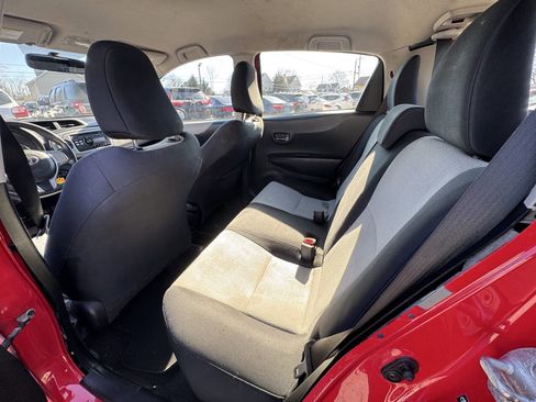 Used 2014 Toyota Yaris LE image 46