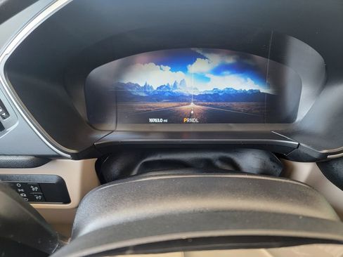 Used 2021 Ford Escape SEL w/ Technology Package image 16