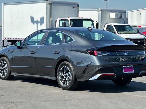 Used 2026 Hyundai Sonata Blue FWD image 7