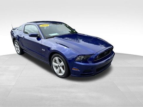 Used 2014 Ford Mustang GT RWD image 2