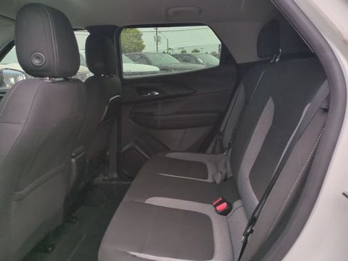 Certified 2023 Chevrolet TrailBlazer LS FWD image 16
