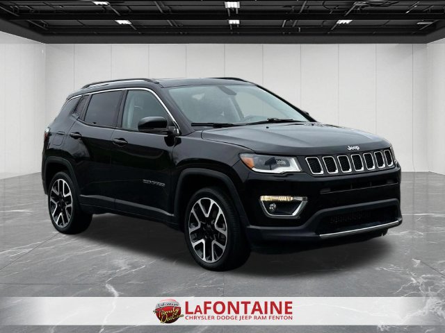 Used 2020 Jeep Compass Limited w/ Premium Lighting Group AWD/4WD image 7