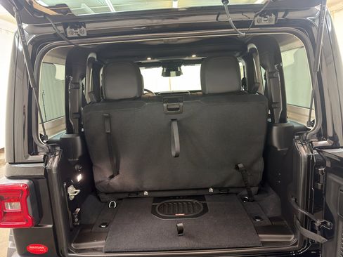 New 2026 Jeep Wrangler Rubicon image 9