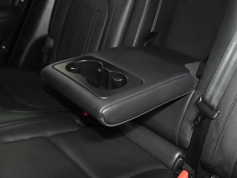 Used 2024 Land Rover Defender 130 X AWD/4WD image 46