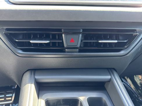 New 2026 Volkswagen Tiguan SE R-Line image 25