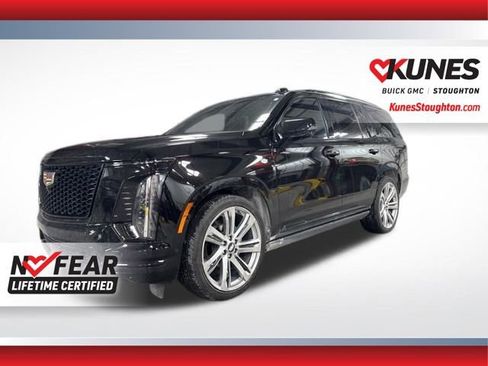 Used 2025 Cadillac Escalade Sport w/ Touring Package AWD/4WD image 6