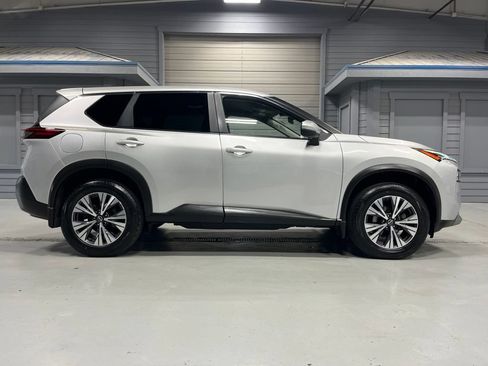 Used 2023 Nissan Rogue SV AWD/4WD image 8