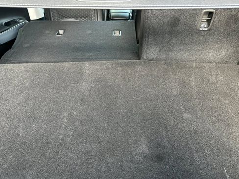 Used 2023 Genesis GV70 2.5T w/ Select Package image 16