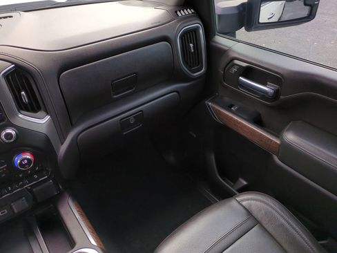 Used 2023 GMC Sierra 2500 Denali w/ Denali Ultimate Package image 17