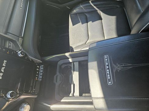 Used 2020 RAM 1500 Limited w/ Body Color Bumper Group AWD/4WD image 13
