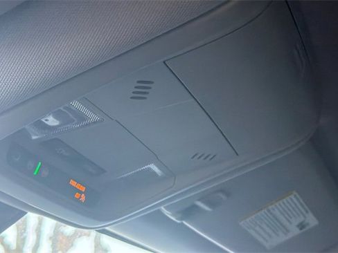 Used 2024 Chevrolet Blazer LT image 24