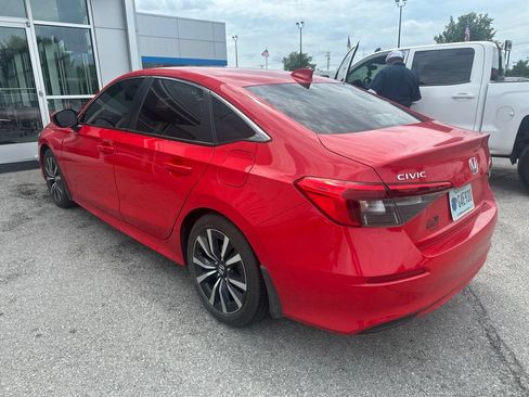 Used 2024 Honda Civic EX image 4