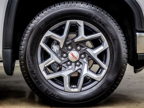 Used 2023 GMC Sierra 1500 SLT w/ SLT Premium Package image 38