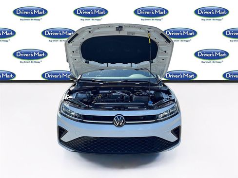 Used 2025 Volkswagen Jetta Sport FWD image 31