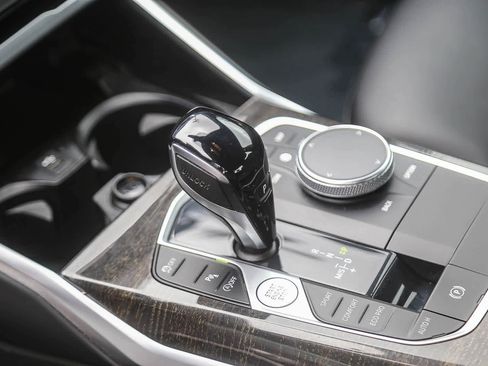 Used 2022 BMW 330i Sedan w/ Driving Assistance Package image 16