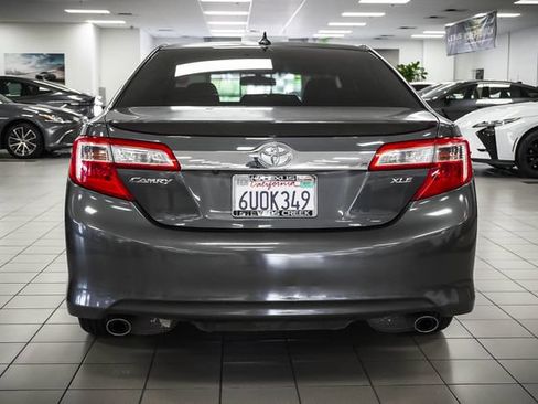 Used 2012 Toyota Camry XLE FWD image 7