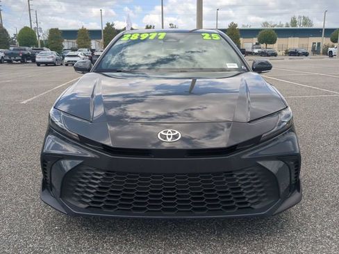 Certified 2025 Toyota Camry SE image 9