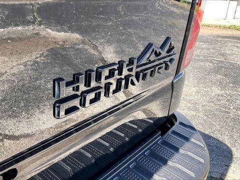 New 2026 Chevrolet Silverado 2500 High Country w/ High Country Premium Package AWD/4WD image 24
