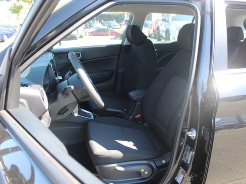 New 2026 Hyundai Venue SE FWD image 12