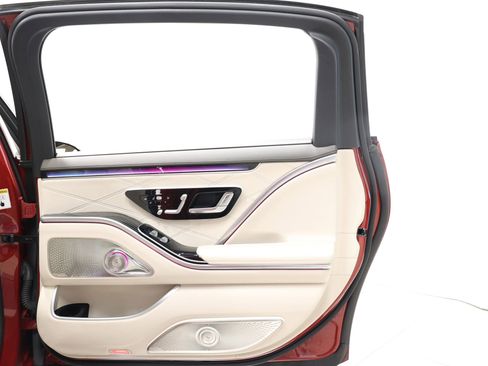Used 2021 Mercedes-Benz Maybach S 580 4MATIC image 94