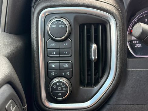 Used 2021 Chevrolet Silverado 1500 LTZ AWD/4WD image 30