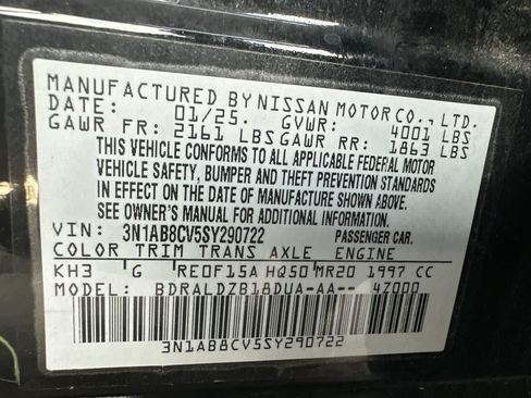 Used 2025 Nissan Sentra SV FWD image 29