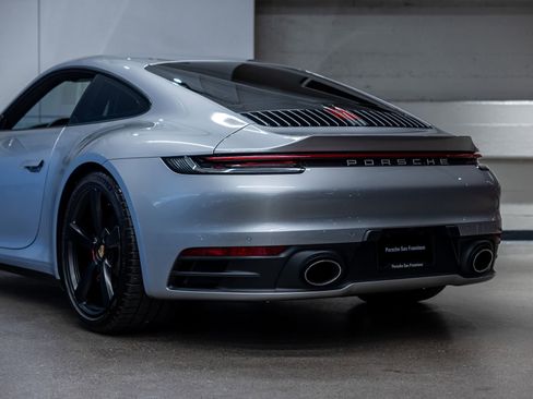 Certified 2024 Porsche 911 Carrera 4S w/ Premium Package AWD/4WD image 25