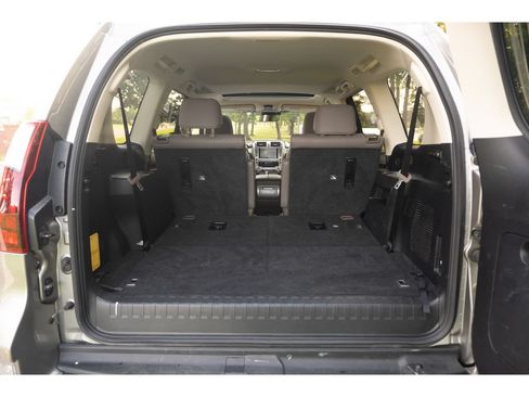 Used 2021 Lexus GX 460 Premium AWD/4WD image 16