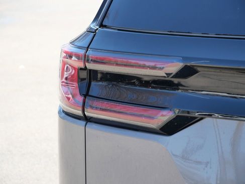 New 2026 GMC Acadia AT4 w/ Luxury Package AWD/4WD image 11