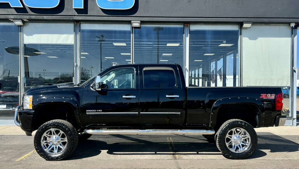 Used 2014 Chevrolet Silverado 2500 LT w/ Z71 Appearance Package AWD/4WD image 31