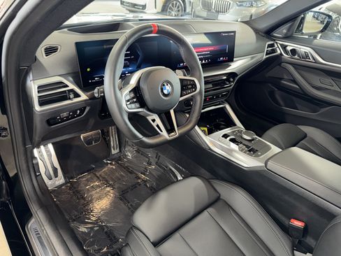 Used 2025 BMW M440i RWD image 20