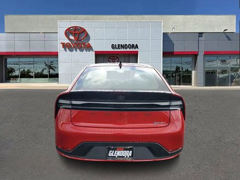 New 2026 Toyota Prius Plug-In Hybrid image 4