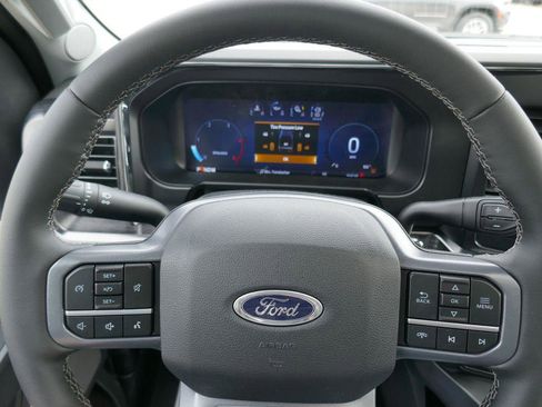 New 2026 Ford F250 Lariat w/ Black Appearance Package image 30